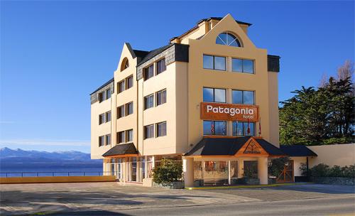 Hotel en Bariloche con vista al lago  Ubicado - Imagen 1