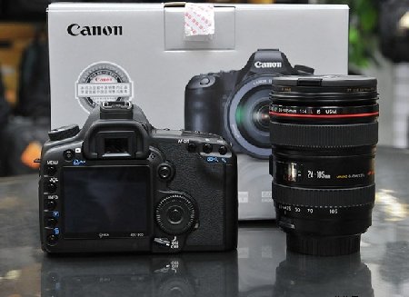 Canon EOS 7D 18MP Digital SLR Camera  Package - Imagen 2