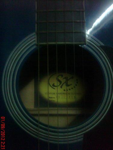 vendo guitarra acustica sx en excelente estad - Imagen 3